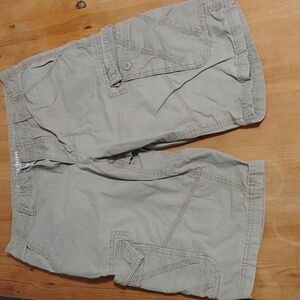 Urban pipeline cargo shorts size 32